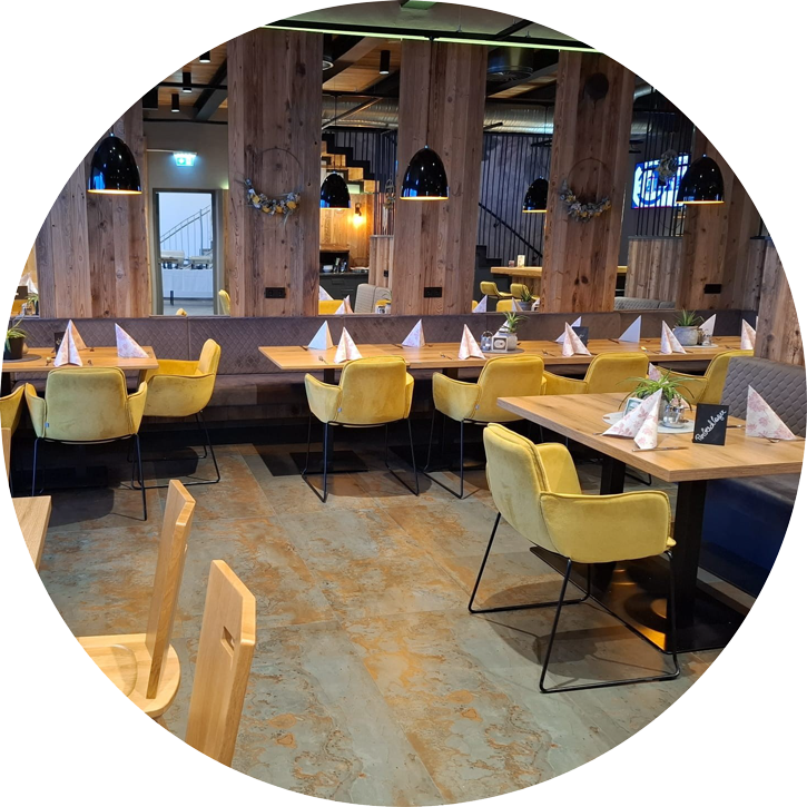 Innenansicht Christinas Herzbluat Cafe